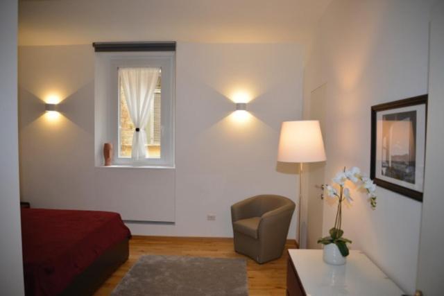 Fidia Palace Flavia'S Apartment Colosseo Rome Bagian luar foto